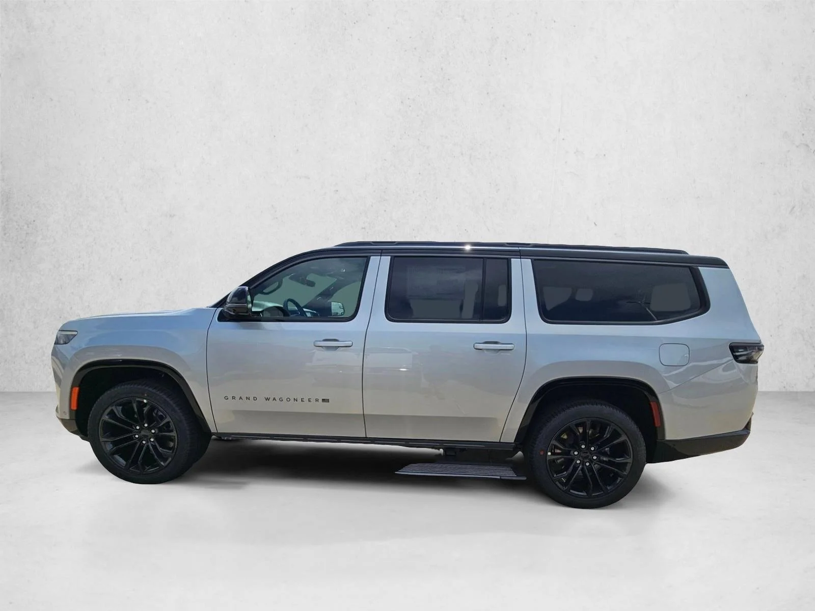New 2026 Silver Zynith Jeep Summit Reserve image 5