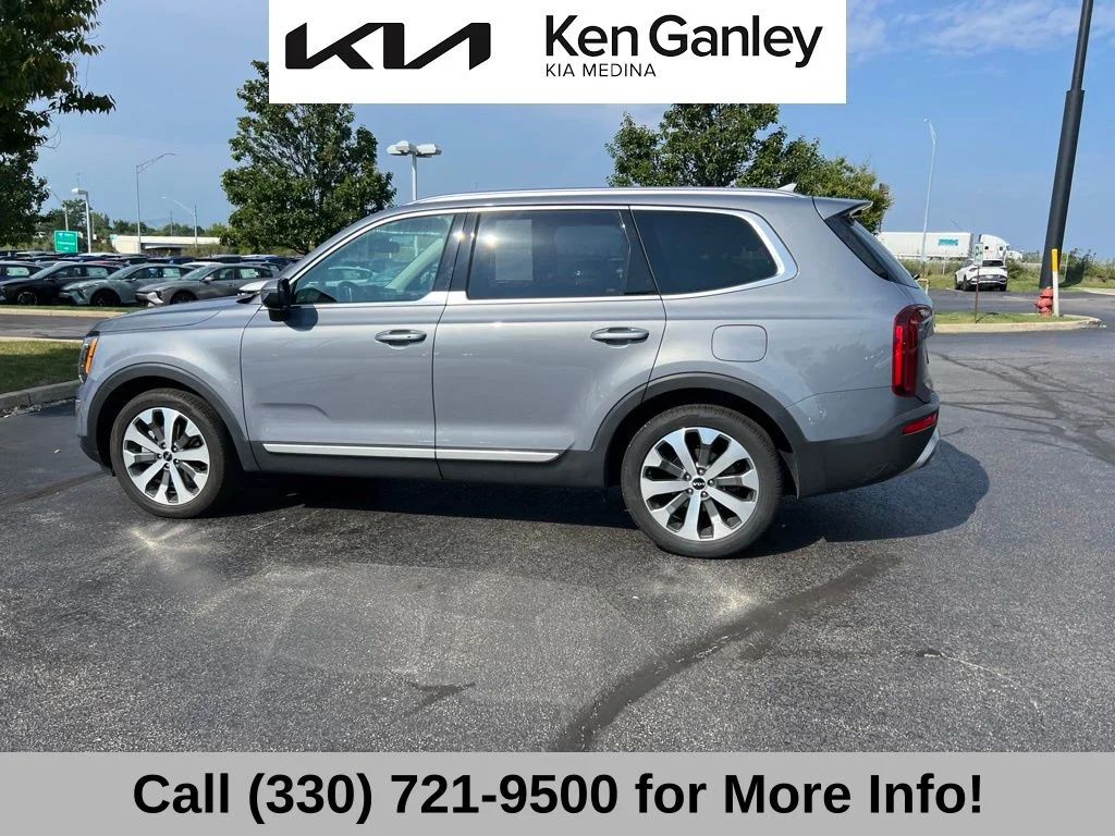 Certified Used 2022 Silver Kia S image 9