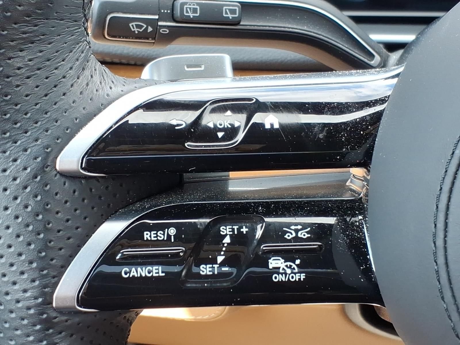 Certified Used 2024  Mercedes-Benz GLS 450 image 27