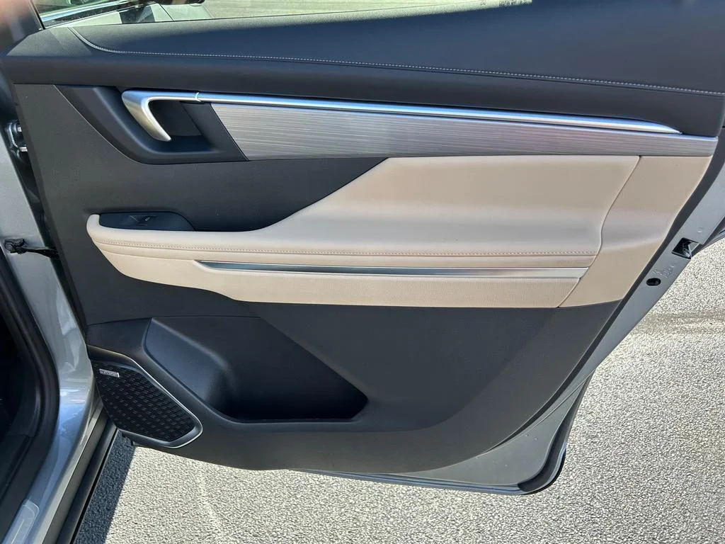 2026 Buick Enclave Preferred - Photo 16