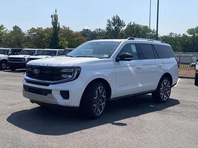 New 2026 Star White Metallic Tri-Coat Ford Platinum image 8