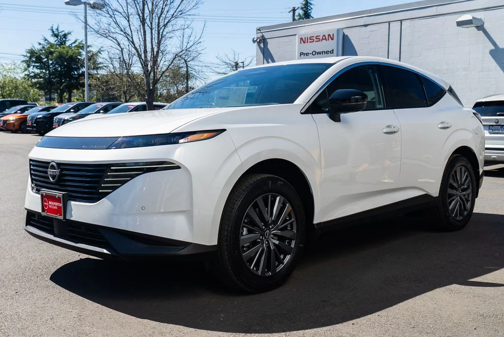 New 2026 Everest White Pearl TriCoat Nissan SL image 3