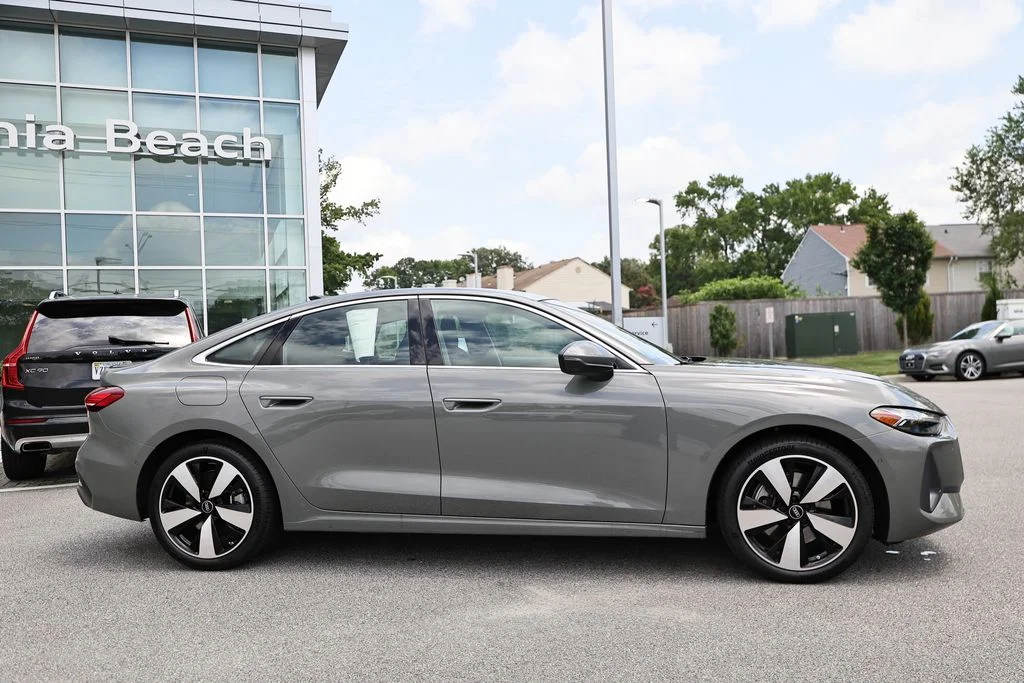 Used 2025 Gray Metallic Audi 2.0T Premium Plus image 4