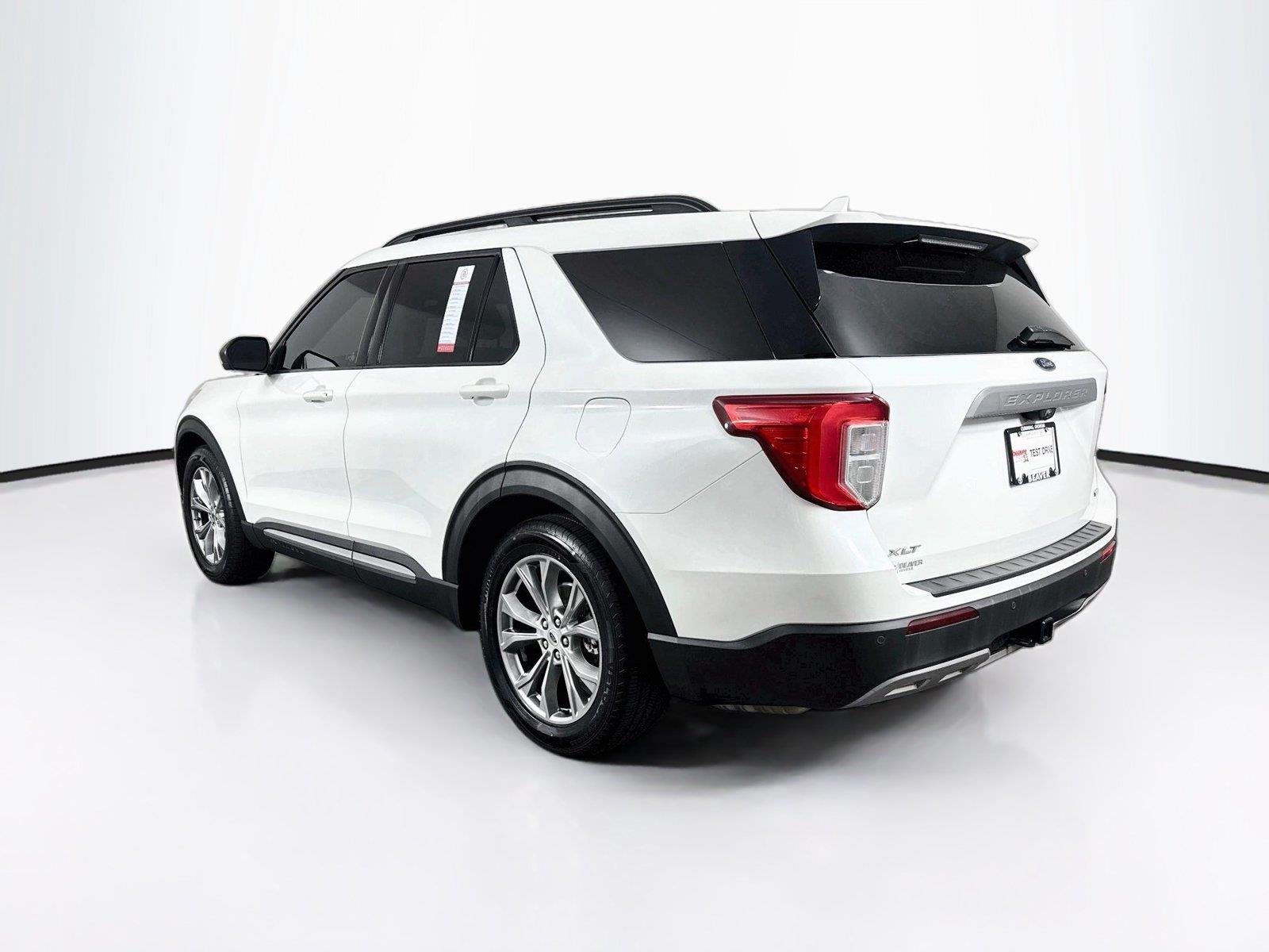 Used 2020 Star White Metallic Tri-Coat Ford XLT image 12
