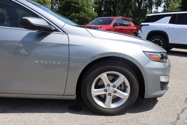 Used 2025 Gray Chevrolet LS image 13