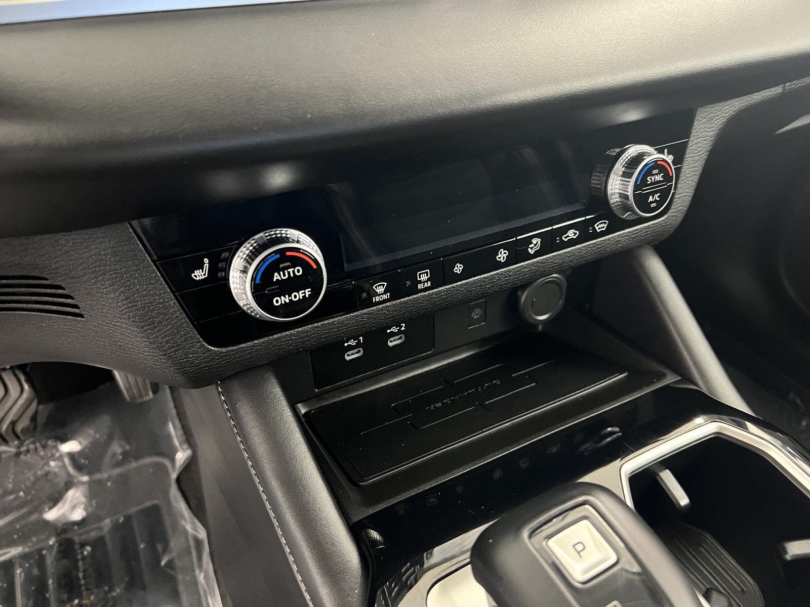2025 Mitsubishi Outlander SE - Photo 17