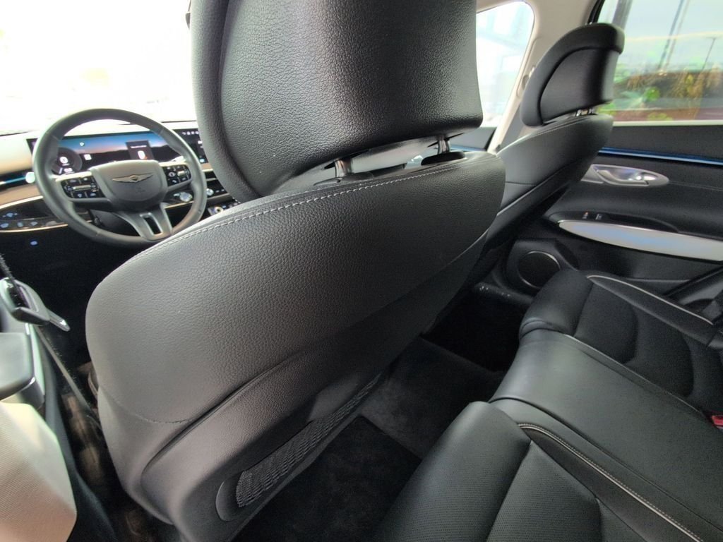 2026 GENESIS GV70 Advanced - Photo 15