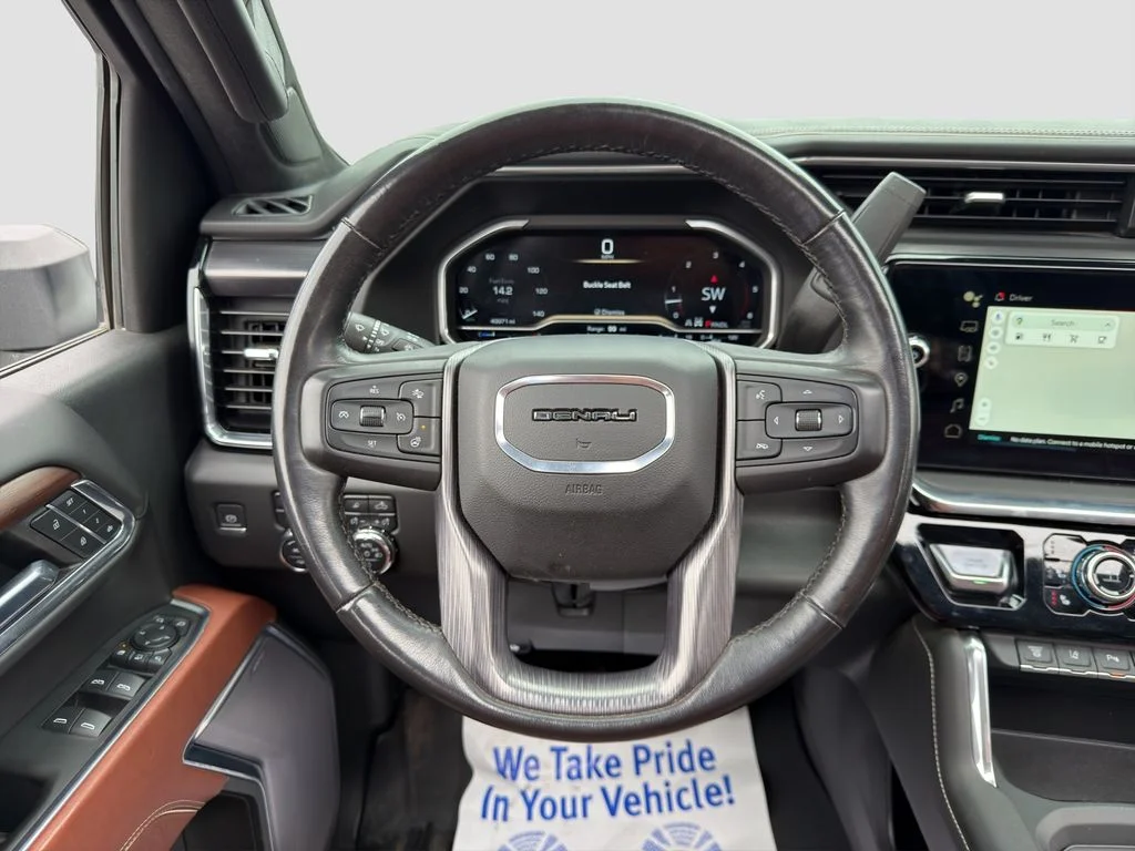 Used 2024 White GMC Denali Ultimate image 10