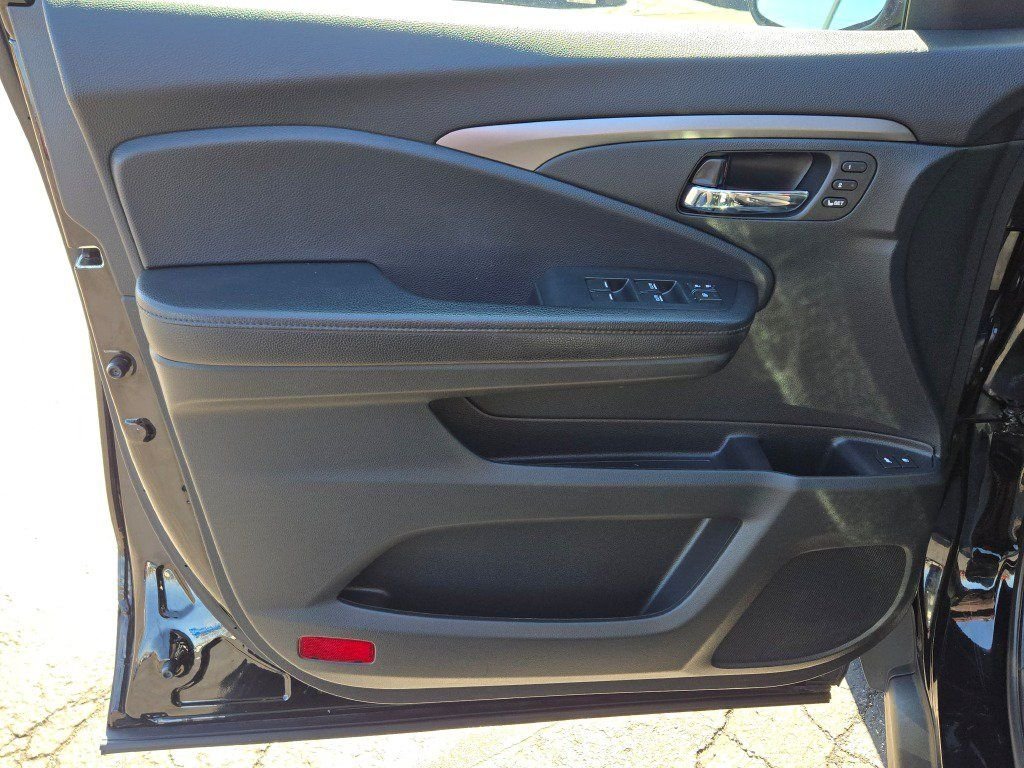 Used 2022  Honda Special Edition image 21