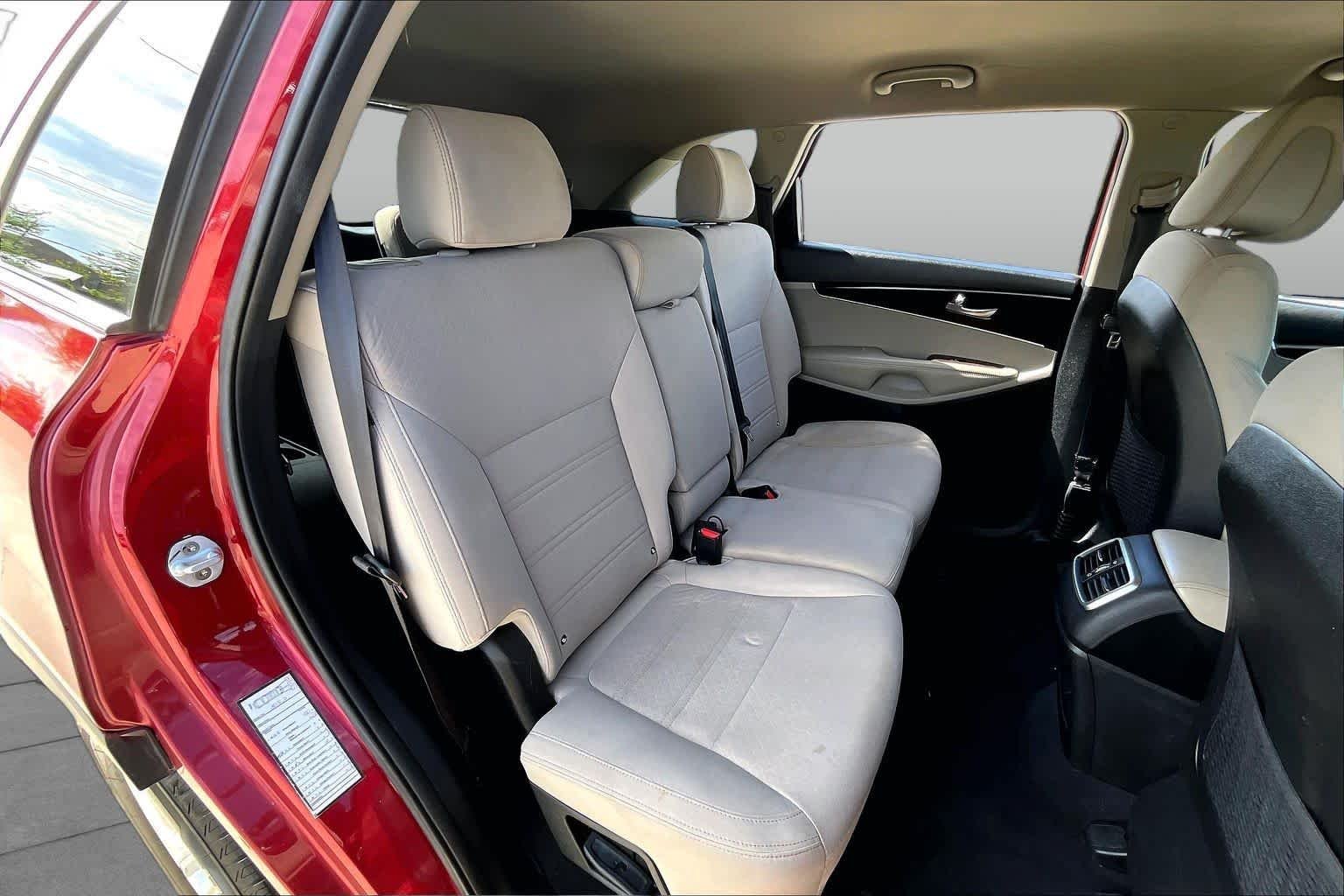 Used 2017 Remington Red Kia LX V6 image 20