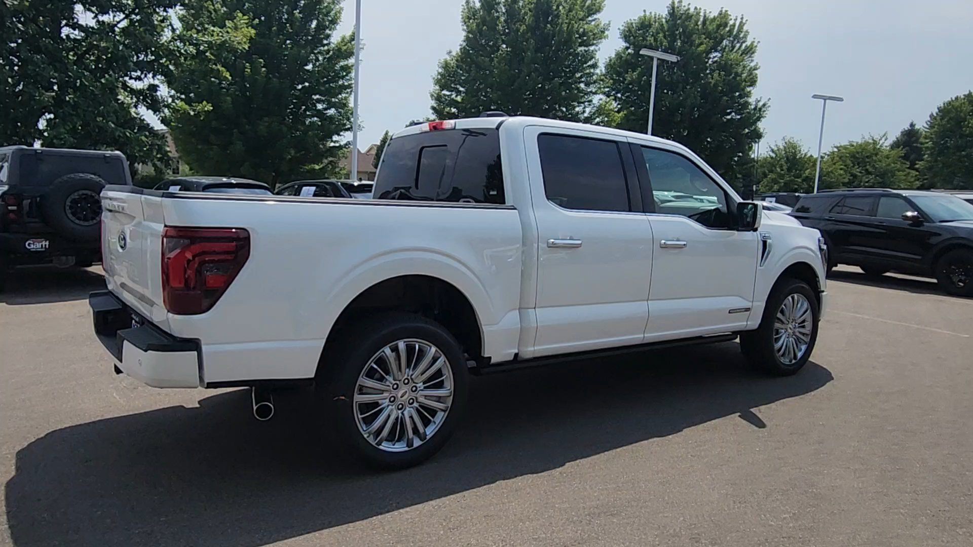 New 2026 Star White Metallic Tri-Coat Ford Platinum image 10
