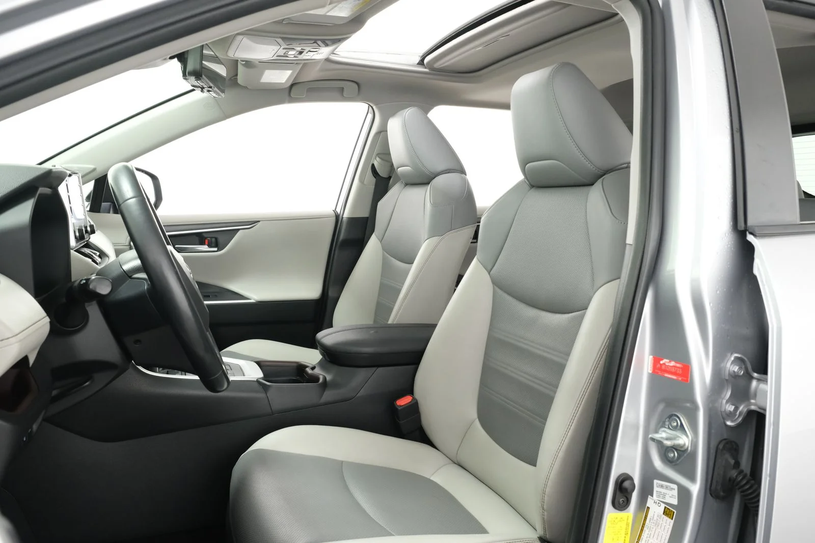 Used 2019 Silver Toyota Limited image 28