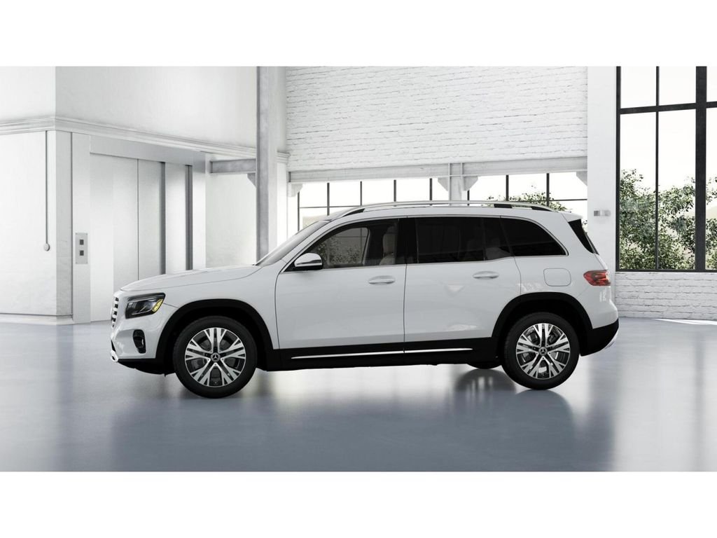 Used 2026 Polar White Mercedes-Benz GLB 250 4MATIC® image 35