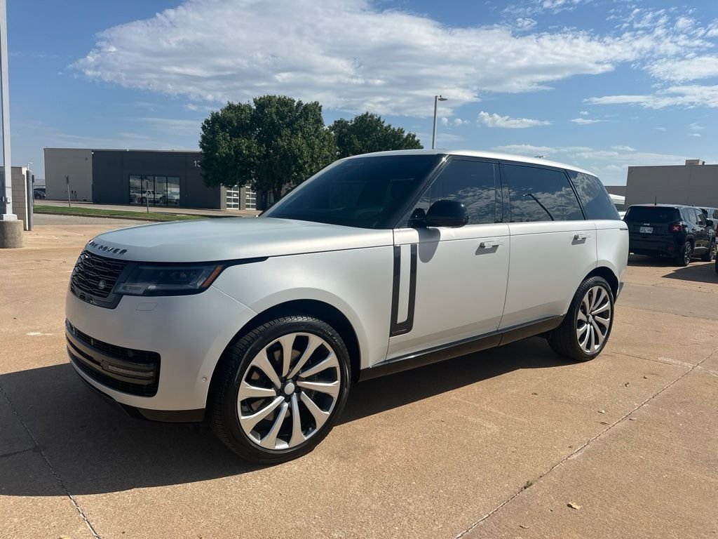 Used 2025 Silver Land Rover Autobiography image 1