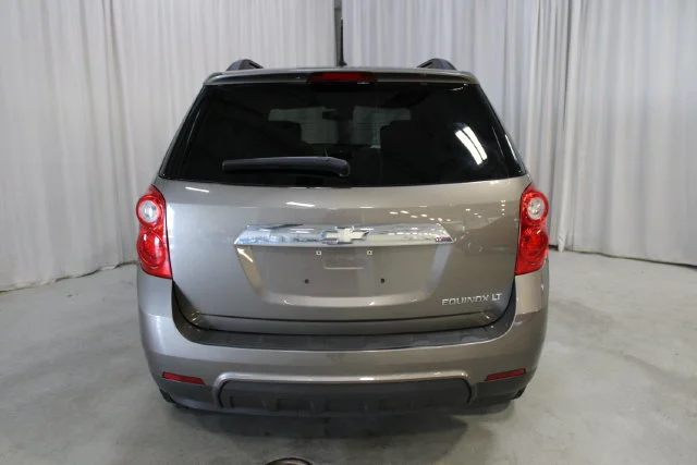Used 2010 Gray Chevrolet LT image 27