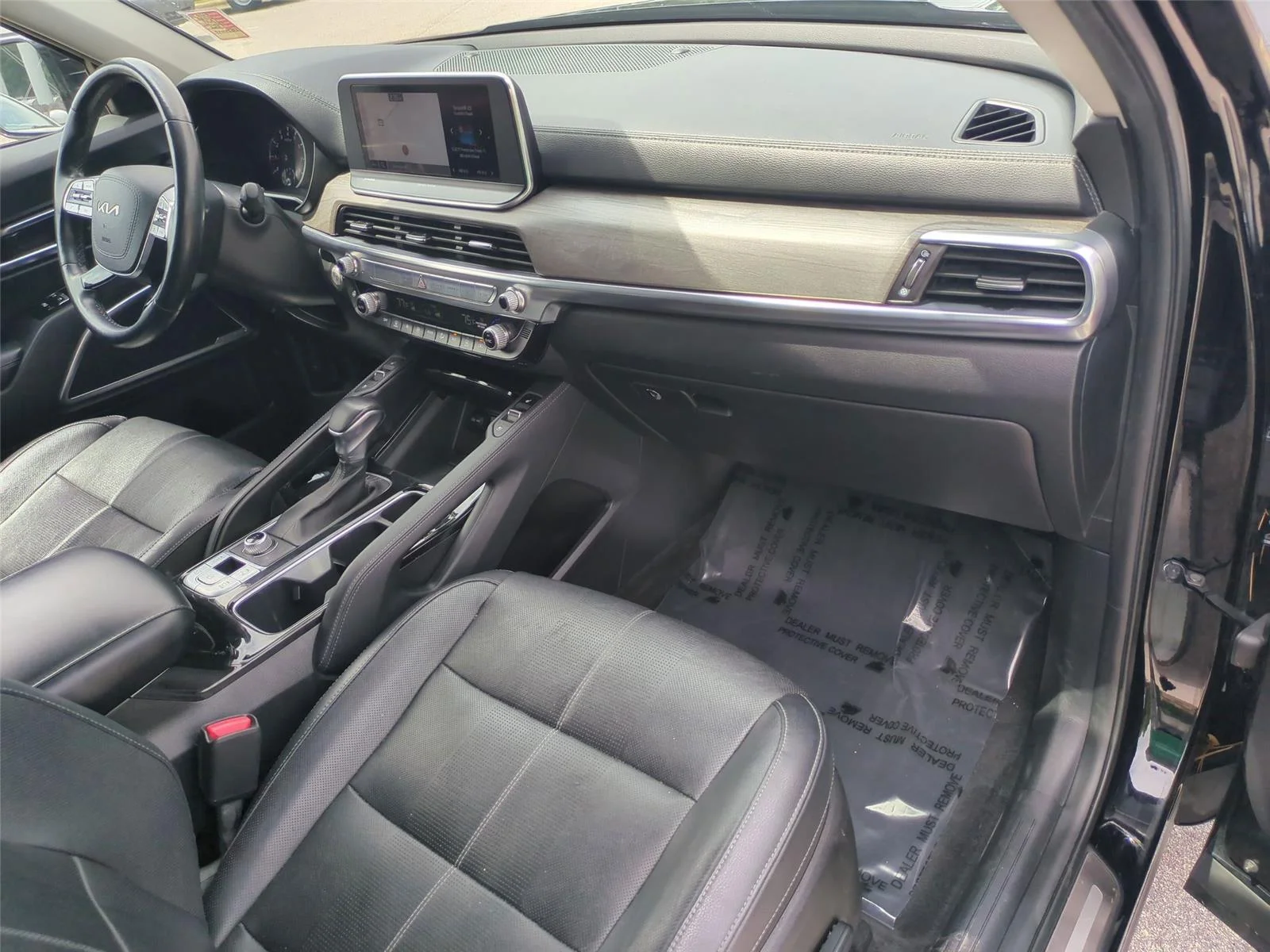 Used 2022 Ebony Black Kia SX image 43