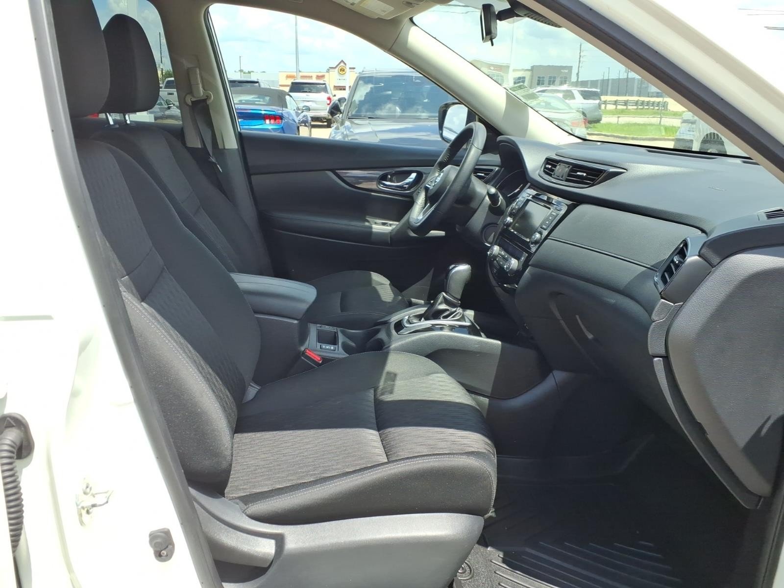 2019 Nissan Rogue SV White at Ron Craft Chevrolet Cadillac