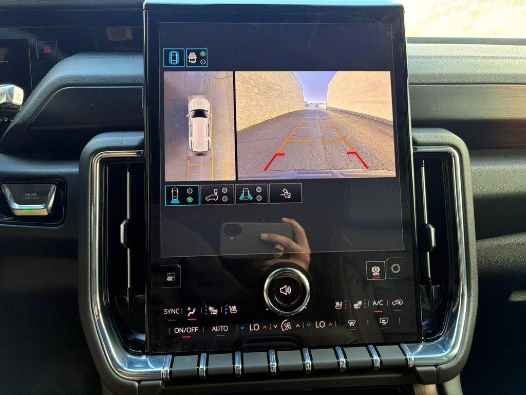 2026 GMC Yukon DENALI - Photo 28