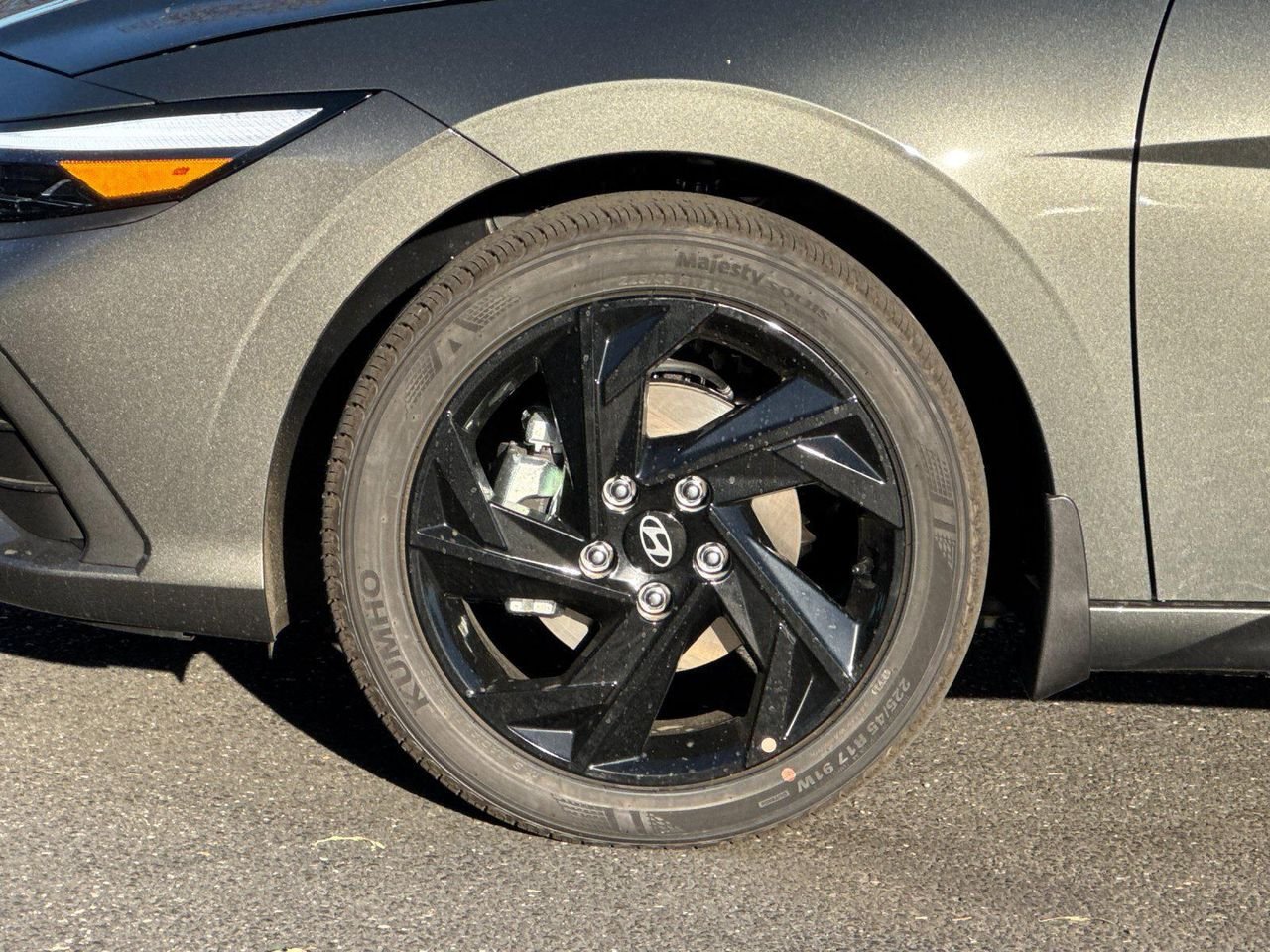 New 2026 Gray Hyundai SEL Sport Plus image 23