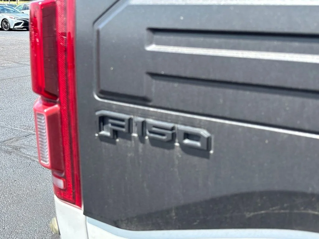 Used 2017  Ford Raptor image 32