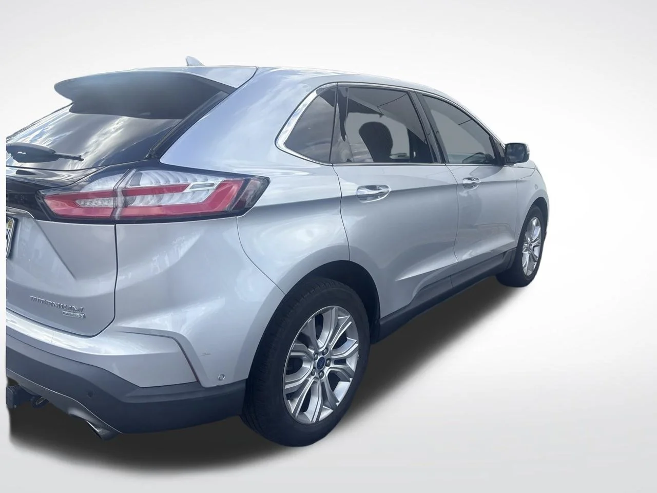 Used 2019 Ingot Silver Ford Titanium image 7