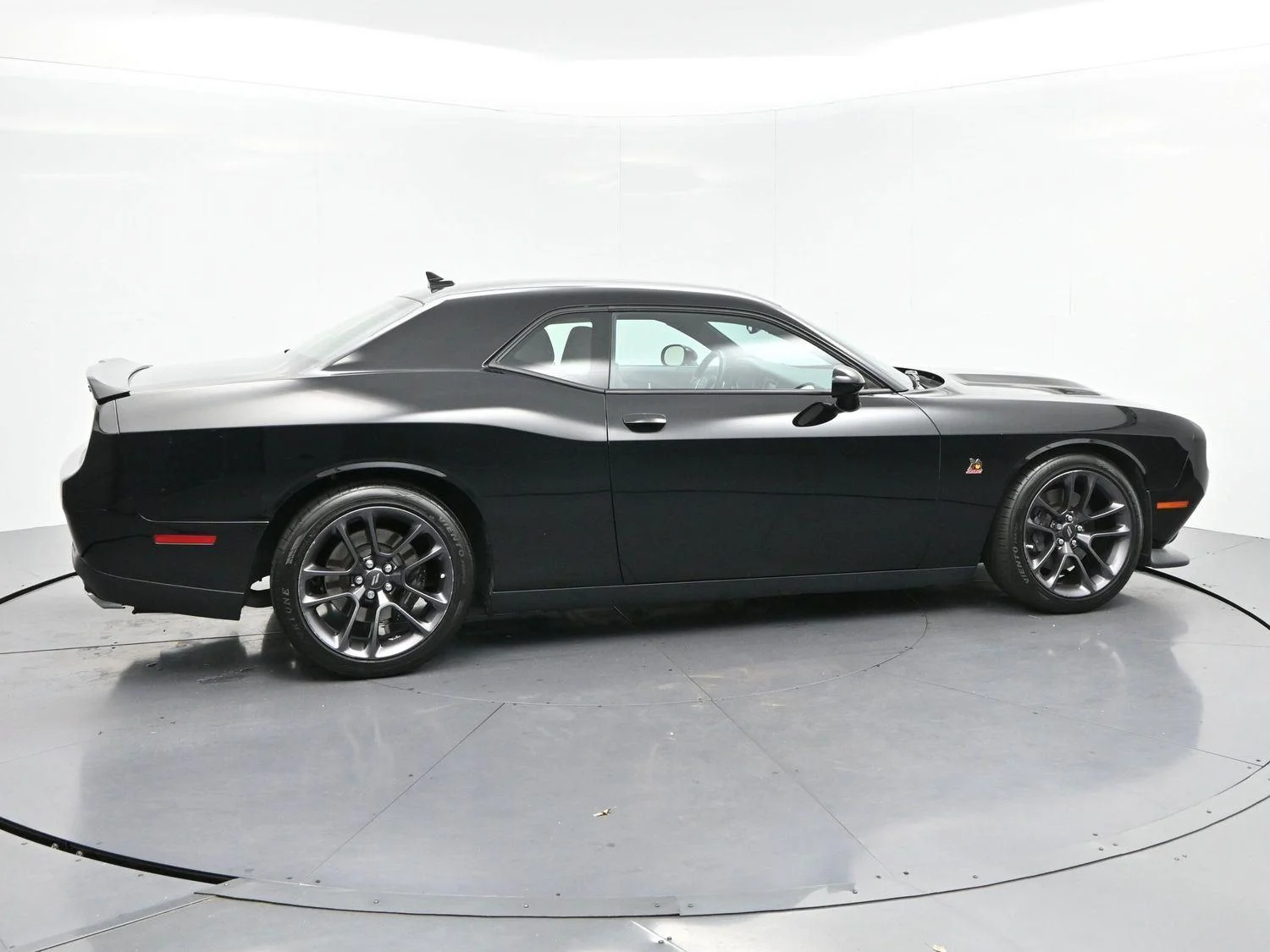 Used 2023 Pitch Black Clearcoat Dodge R/T Scat Pack image 8