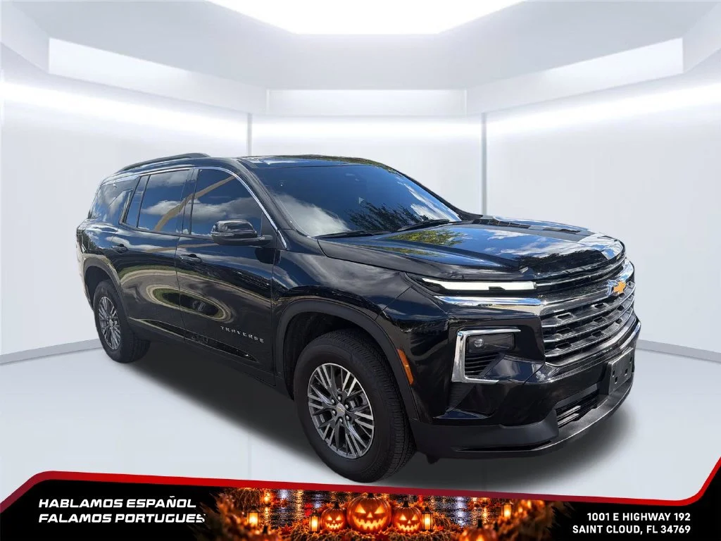 Used 2025 Mosaic Black Metallic Chevrolet LT image 7