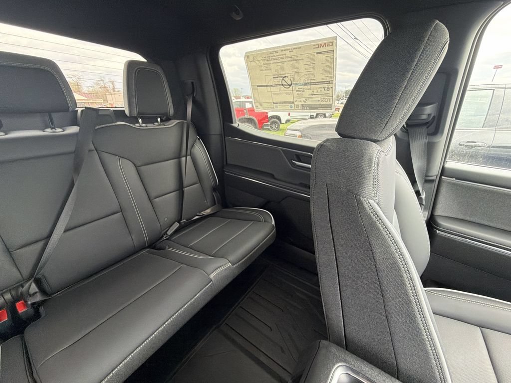New 2026 Onyx Black GMC Elevation Standard Range image 14