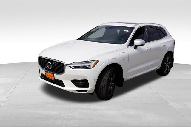 Certified Used 2018 White Volvo T8 R-Design image 11