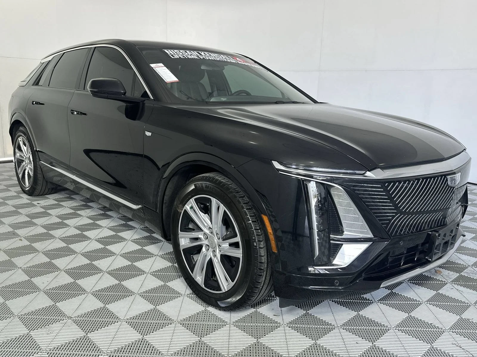 Used 2024 Cadillac LYRIQ Tech with VIN 1GYKPMRK5RZ108441 for sale in Palmetto Bay, FL