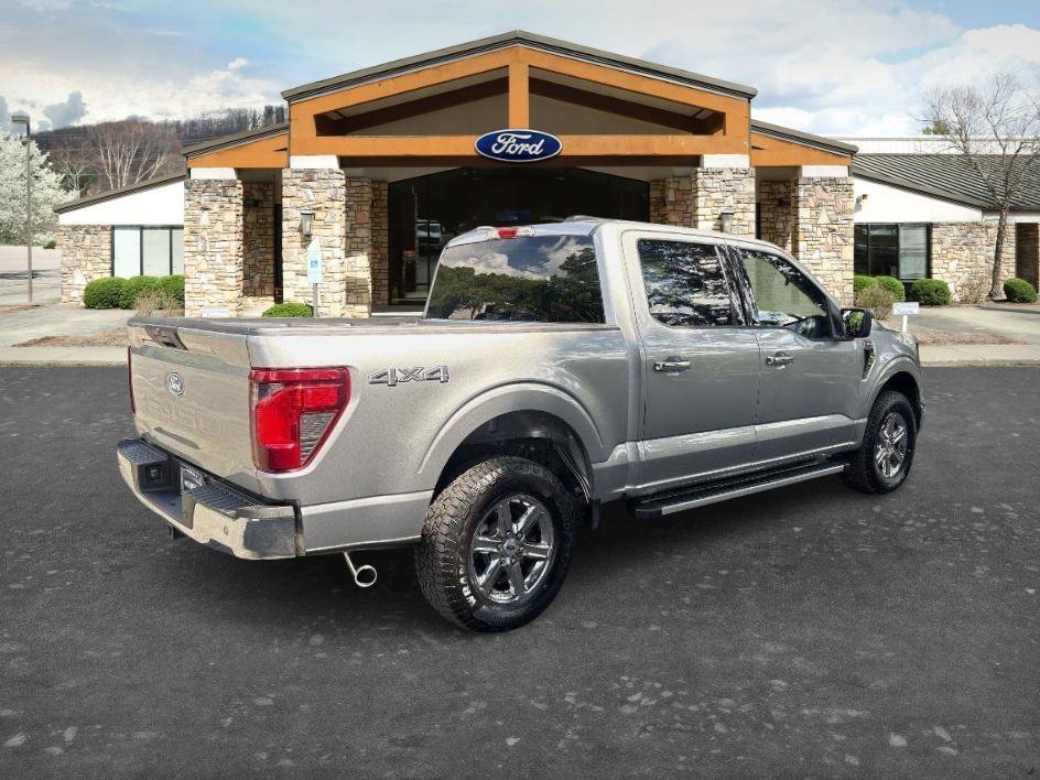 Used 2025 Iconic Silver Metallic Ford XLT image 5