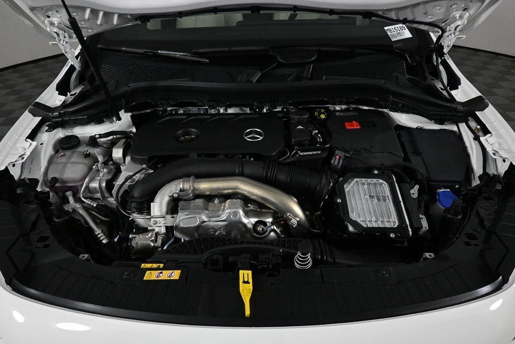 New 2026 Polar White Mercedes-Benz GLA 250 image 33