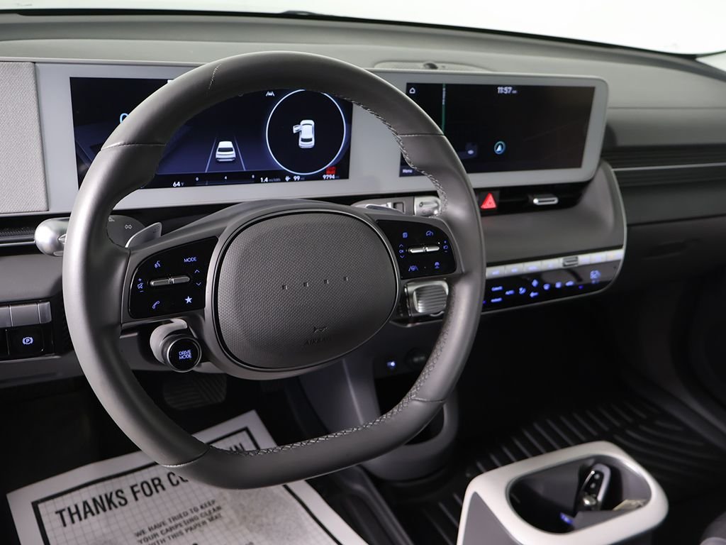 Used 2023 Black Hyundai SE image 24