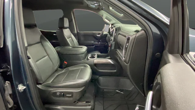 Used 2019 Shadow Gray Metallic Chevrolet LTZ image 24