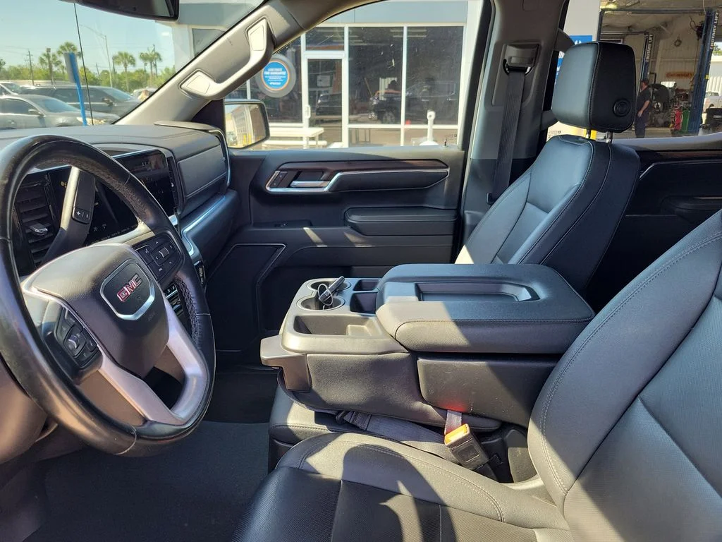 Used 2024 Black GMC SLT image 14
