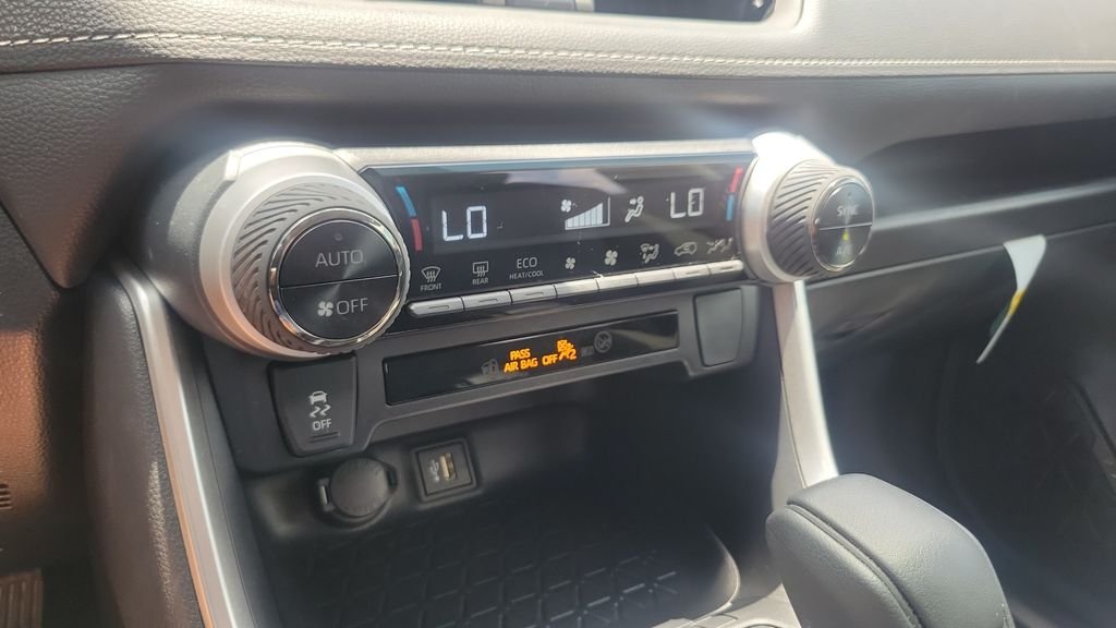 Certified Used 2025 Silver Toyota XLE image 18