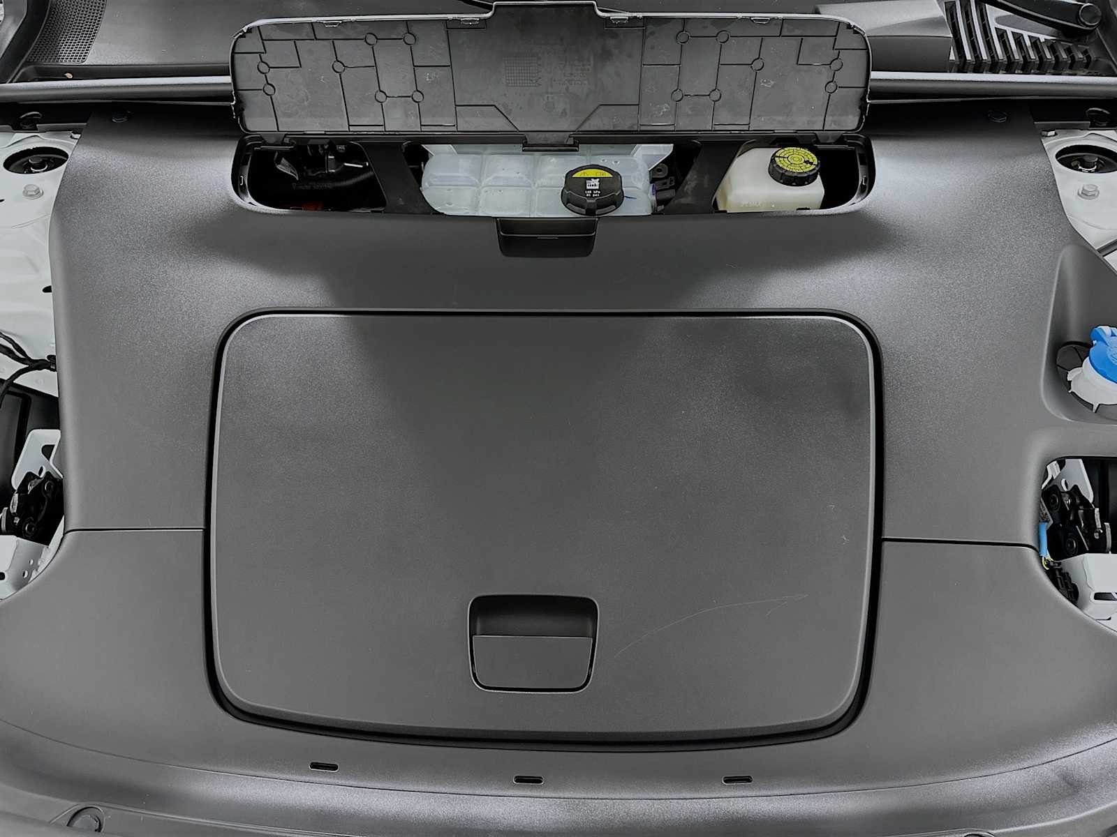 2025 Volvo EX30 Ultra - Photo 28