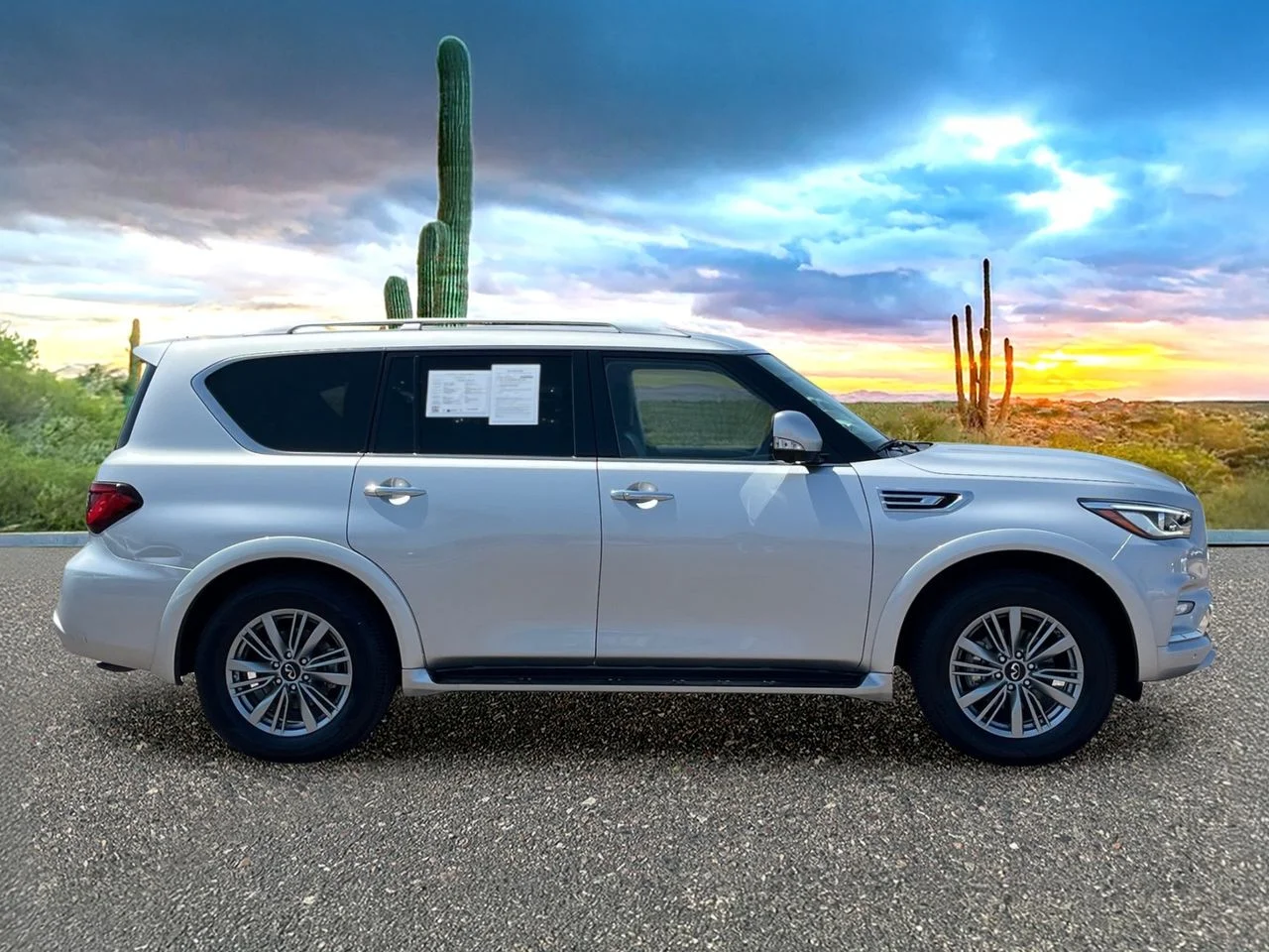 Used 2022 Liquid Platinum INFINITI Luxe image 6