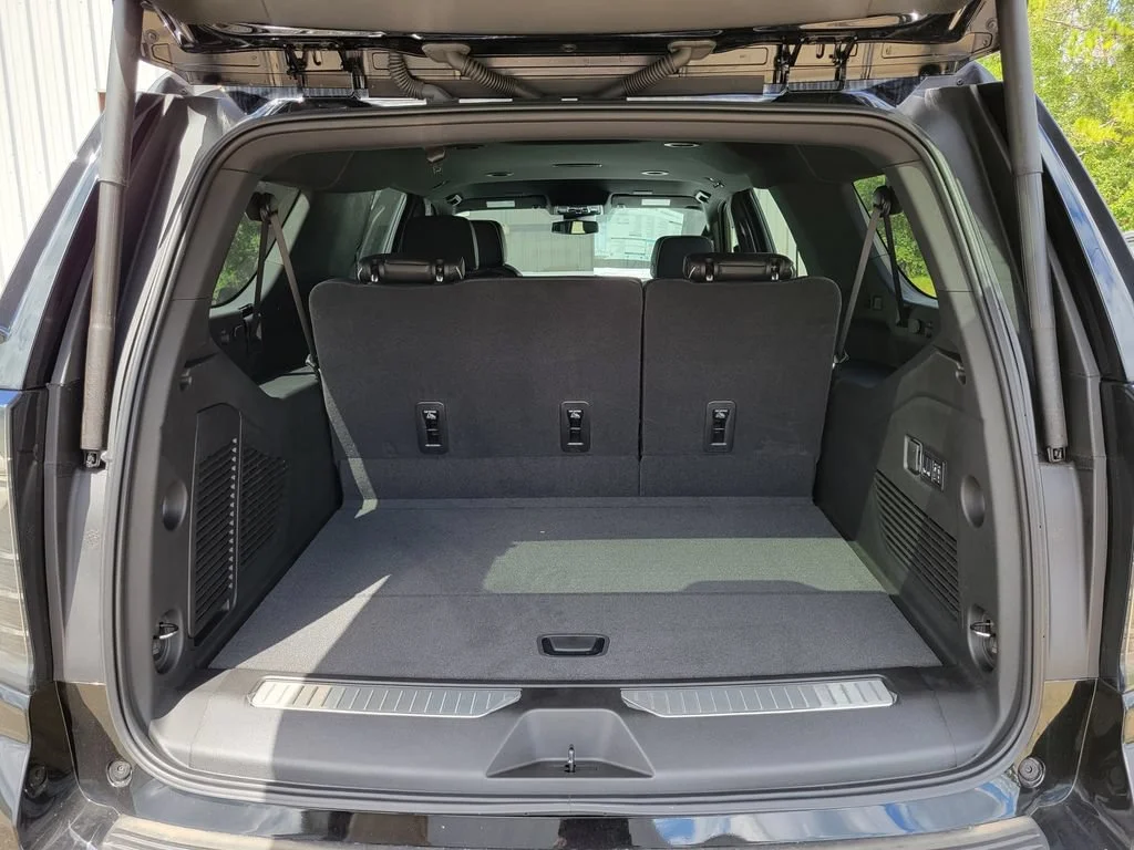 2026 Chevrolet Suburban Premier - Photo 13