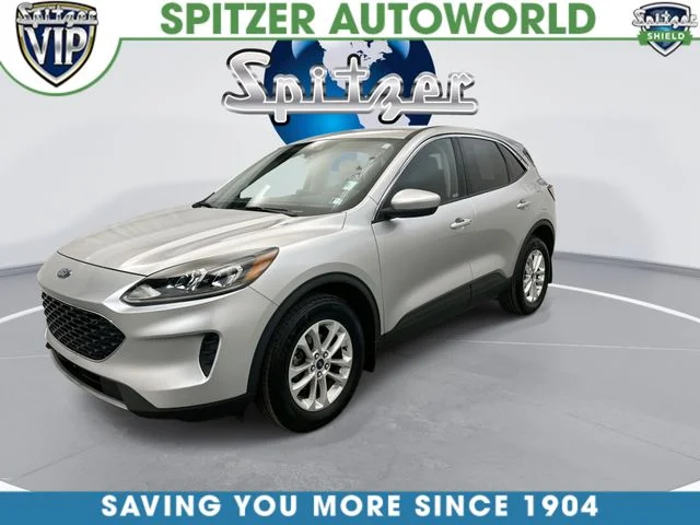 Used 2020 Silver Ford SE image 4
