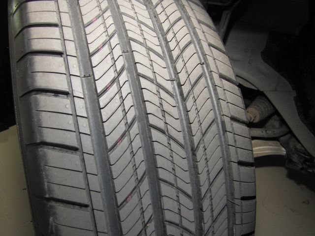 Certified Used 2025 Platinum White Pearl Honda Sport image 24