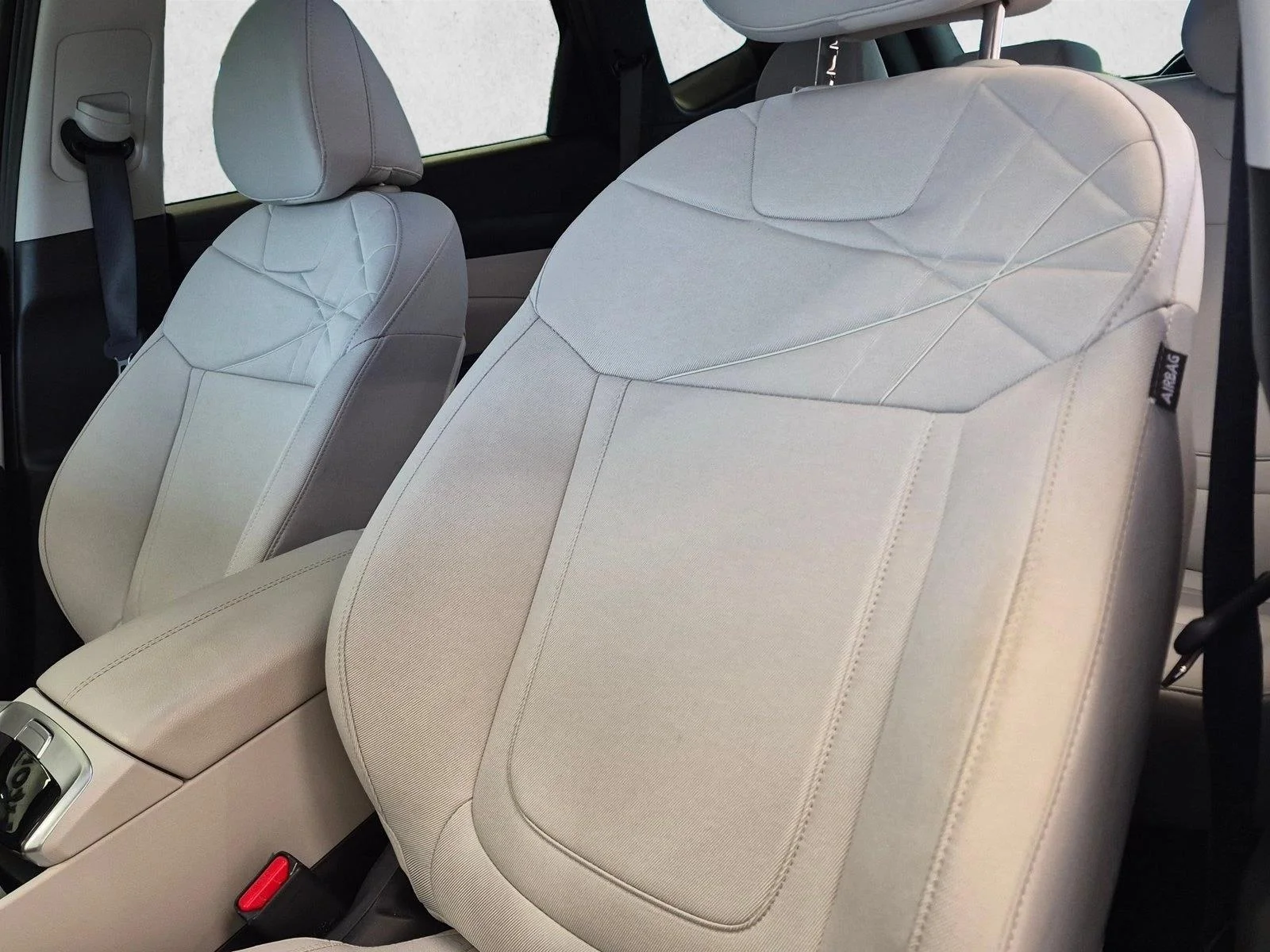 Used 2025 Rockwood Green Hyundai SE image 13