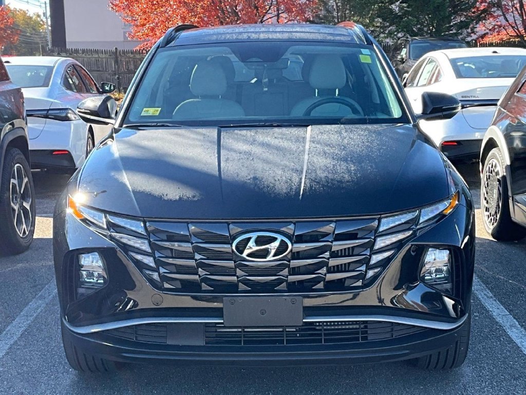 Used 2024 Black Hyundai SEL Convenience image 2