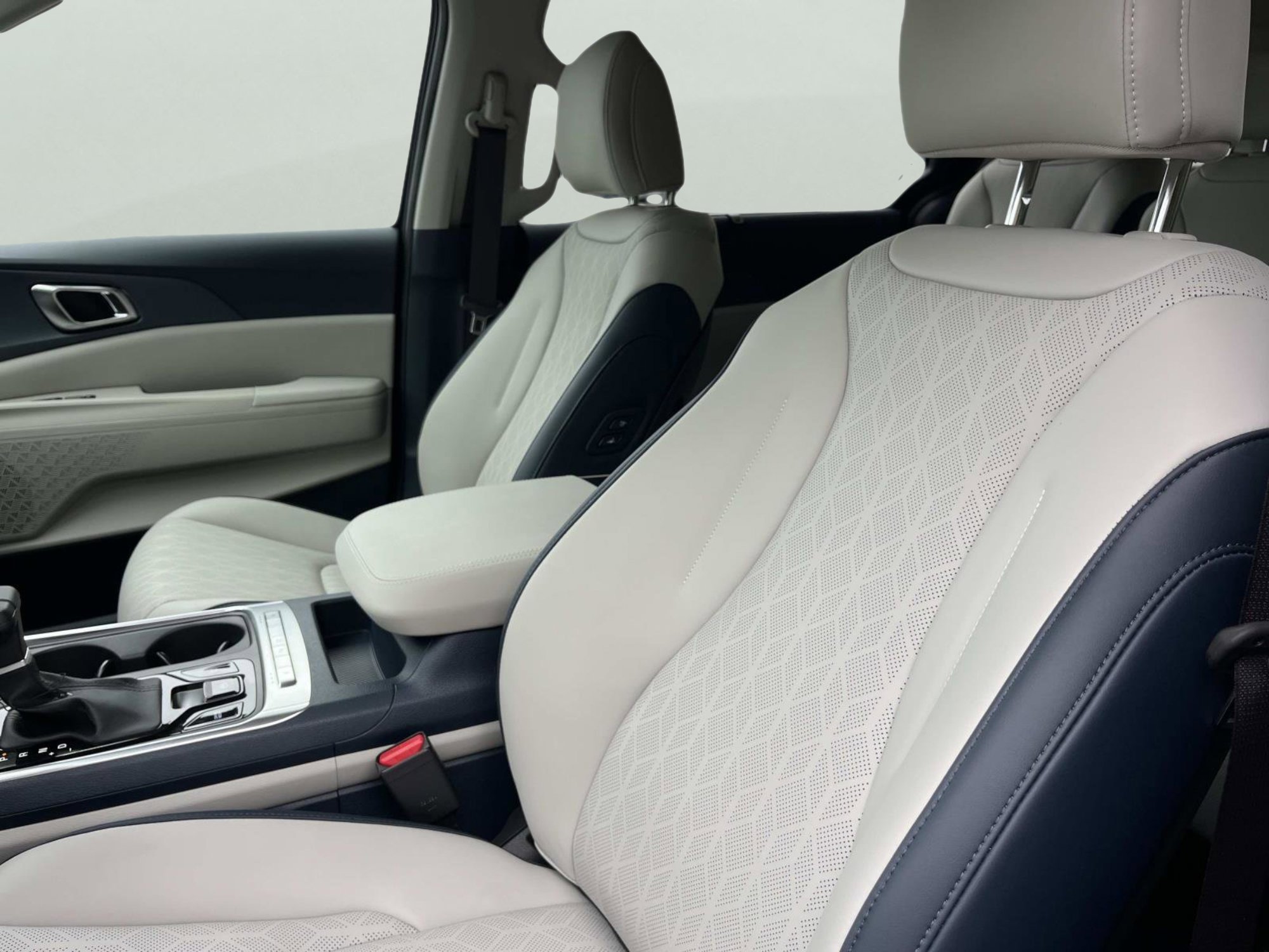 2026 Kia Carnival EX - Photo 27