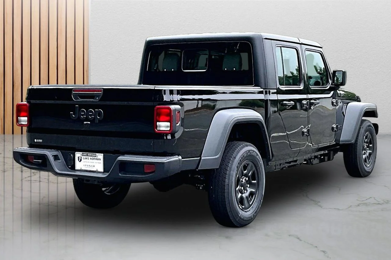 New 2026 Black Clear-Coat Exterior Paint Jeep Sport image 9