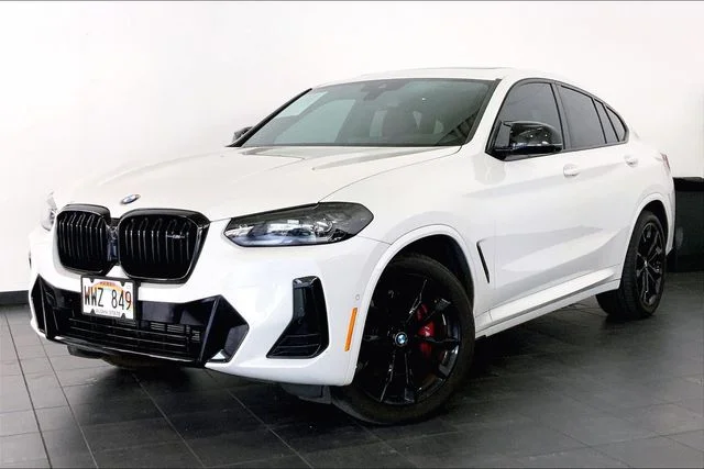 2023 BMW X4 M40i's photo