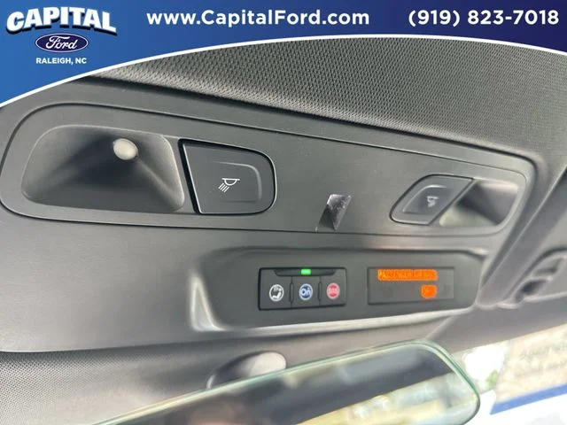 Used 2022 Red Chevrolet LT1 image 31