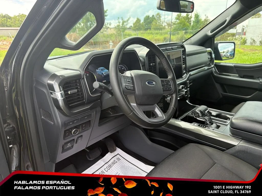 Used 2023 Black Ford XLT image 17