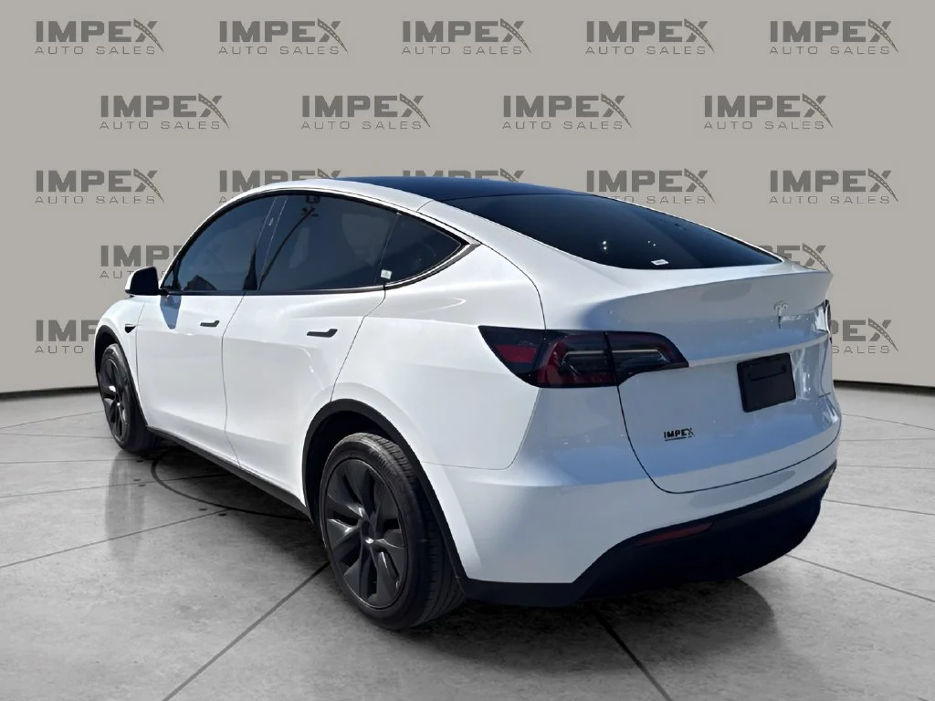 Used 2025 White Tesla Long Range image 3