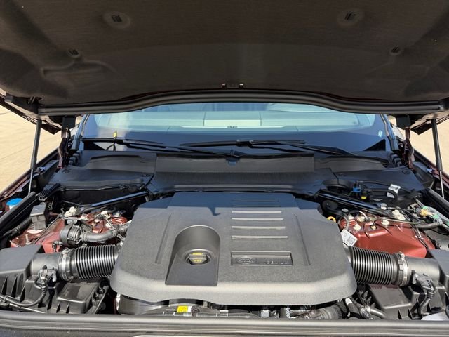 New 2026 Sedona Red Land Rover Gemini Edition image 19
